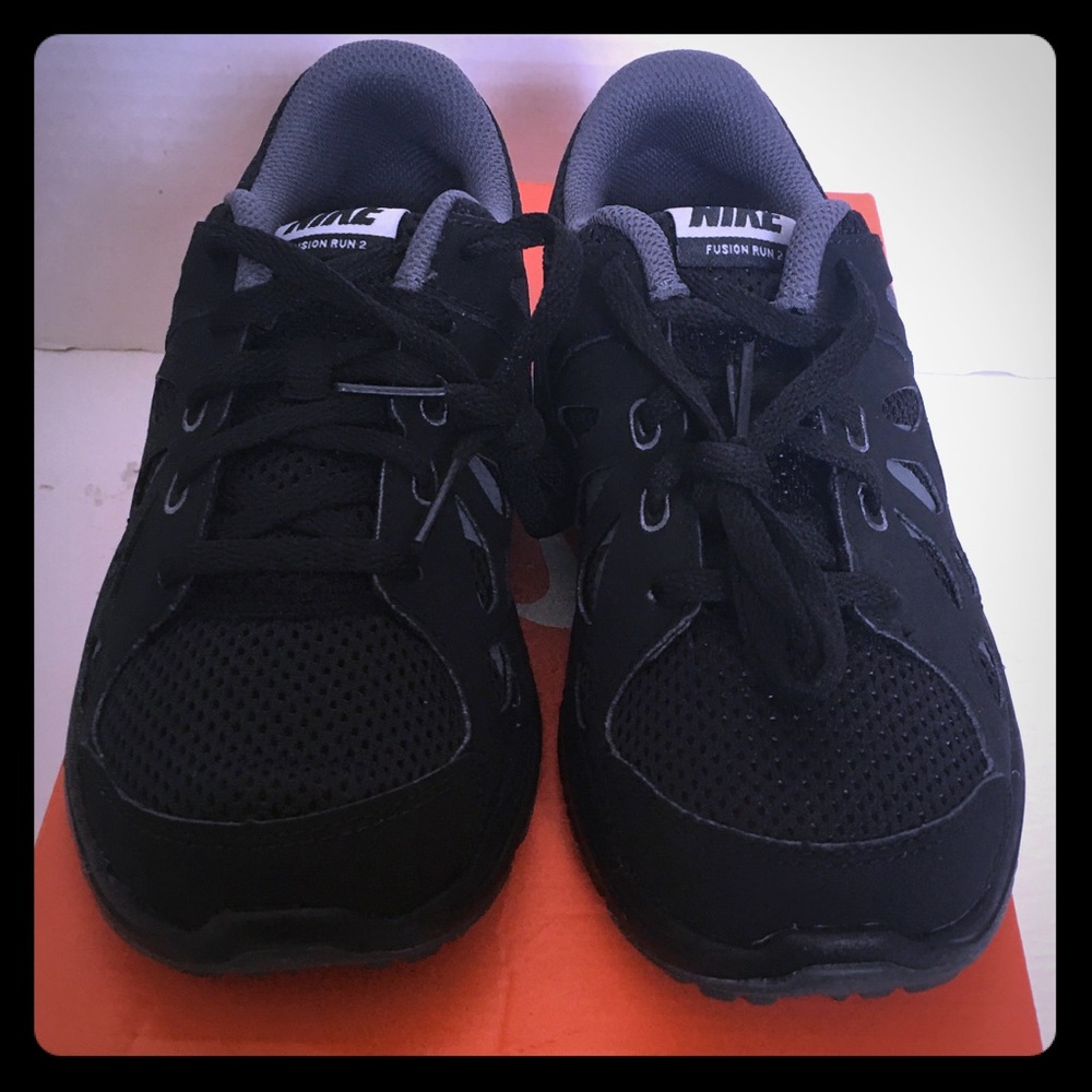 Nike Dual Fusion Run 2 PS color black/grey size 2Y